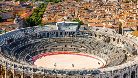 Nîmes (30)